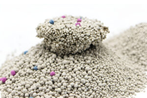 Bentonite cat litter