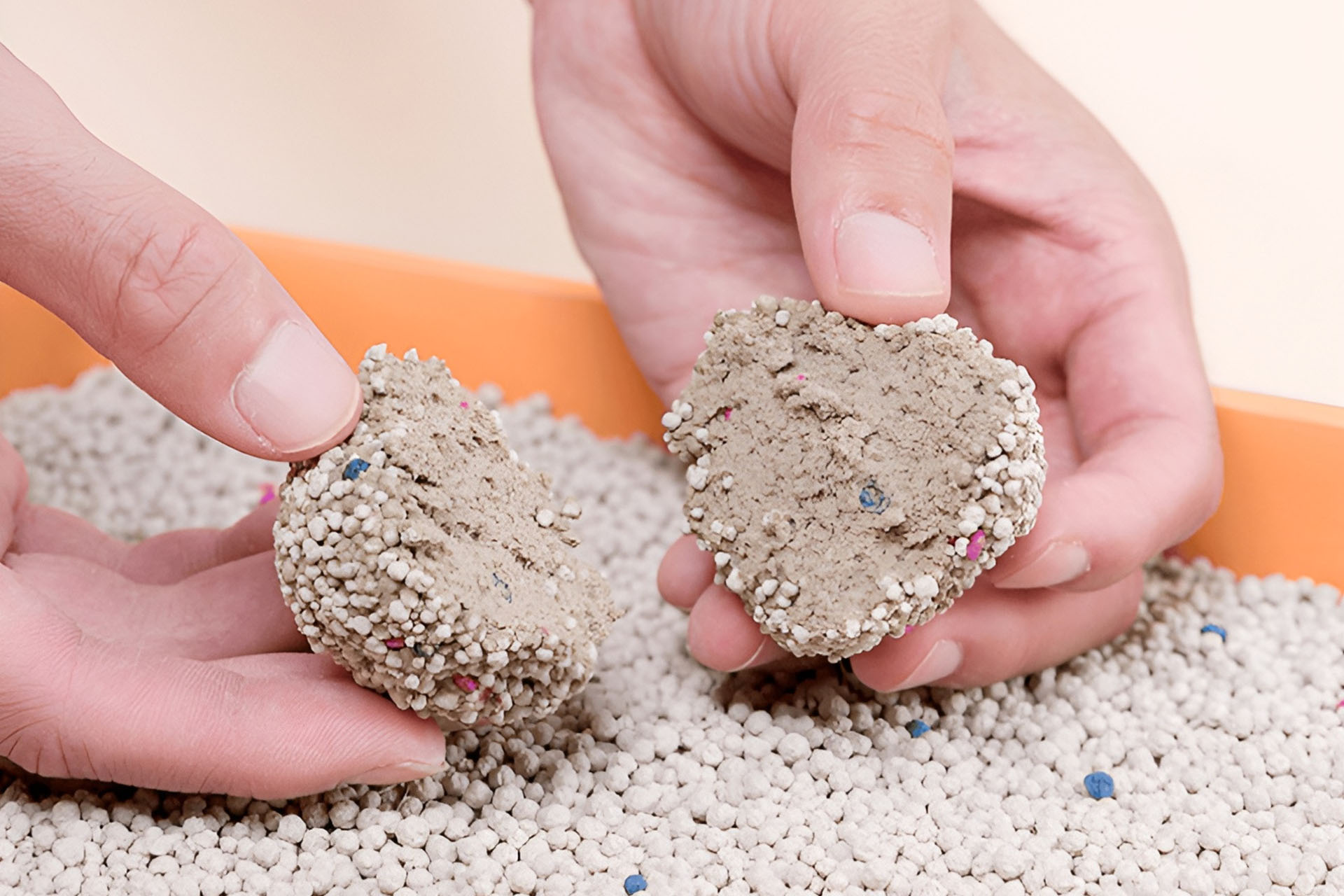 Bentonite Cat Litter Clumping